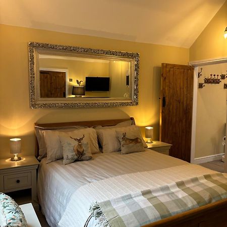 Mulberry House Farm Mulberry Lodge Chippenham  Kültér fotó